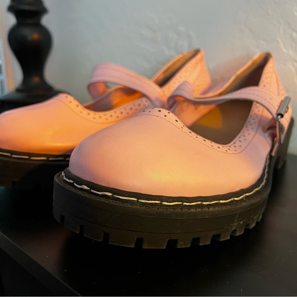 GUC Torrid Faux Pink Leather Mary Jane’s Size 10W